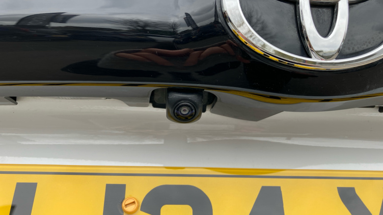 Toyota Yaris 1.5 Hybrid Icon 5dr CVT Hybrid Hatchback